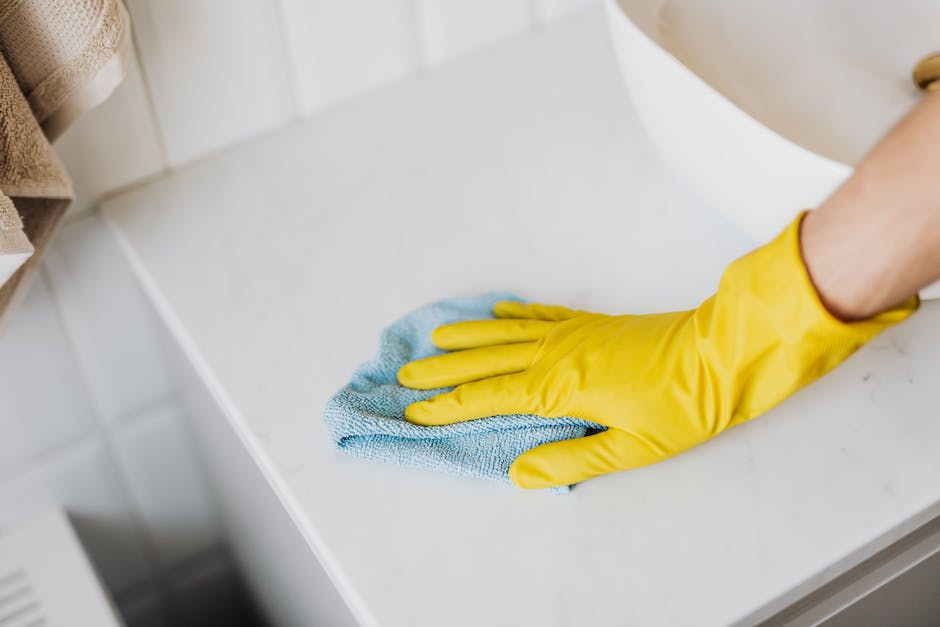 Comparing Vanity Surface Materials: Granite, Quartz, and More